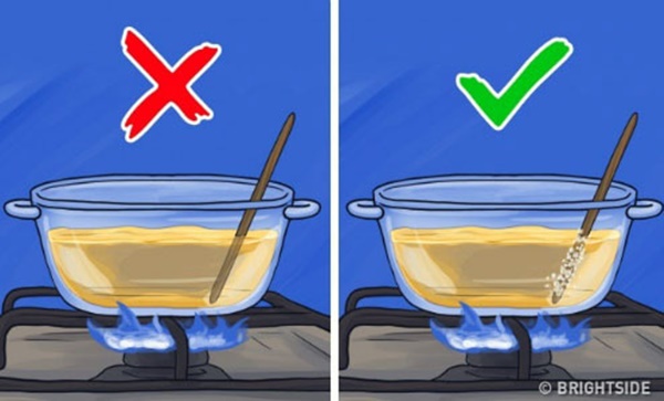 Rã đông thịt cực nhanh chỉ với một thìa nước này-5