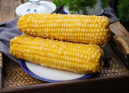 Trữ đông ngô, luộc rồi mới cất hay cất rồi mới luộc, nhiều người làm sai bảo sao không ngon-1