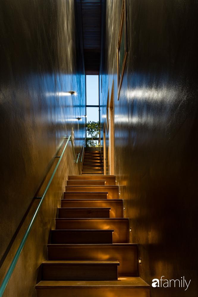 Nhà phố hướng Tây vẫn mát rượi không cần điều hòa nhờ thiết kế cầu thang thông gió và lấy sáng tiện ích ở Quận 7, Sài Gòn-8