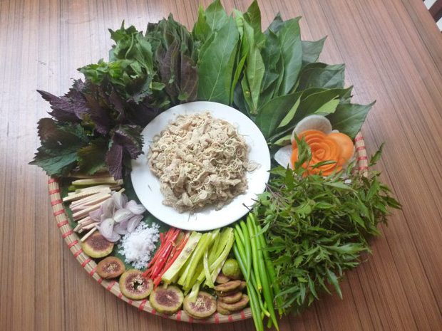 Món gỏi cầu kỳ” nhất Việt Nam: Từ tên gọi, nguyên liệu đến cách thưởng thức đều phức tạp, có tiền chưa chắc ăn được-7