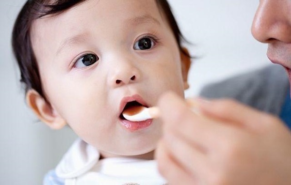 Bé 2 tháng tuổi bị xuất huyết não, mẹ sững sờ khi biết do thói quen ăn uống của mình-3