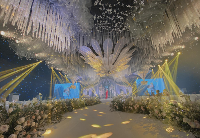 Xôn xao siêu đám cưới tại Ninh Hiệp: Dựng lâu đài trên 1600m2, gần 200 người kì công chuẩn bị và loạt sao bự tham dự-2