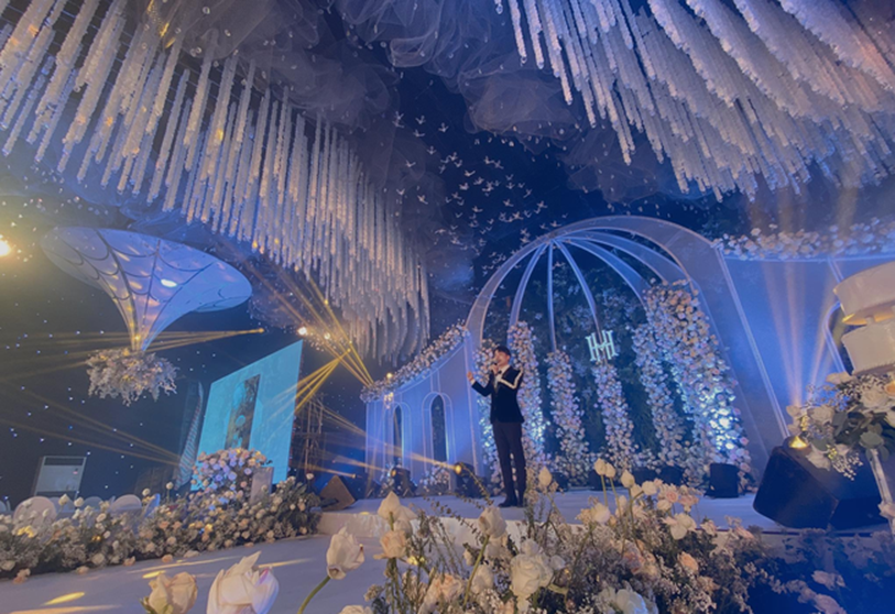 Xôn xao siêu đám cưới tại Ninh Hiệp: Dựng lâu đài trên 1600m2, gần 200 người kì công chuẩn bị và loạt sao bự tham dự-5