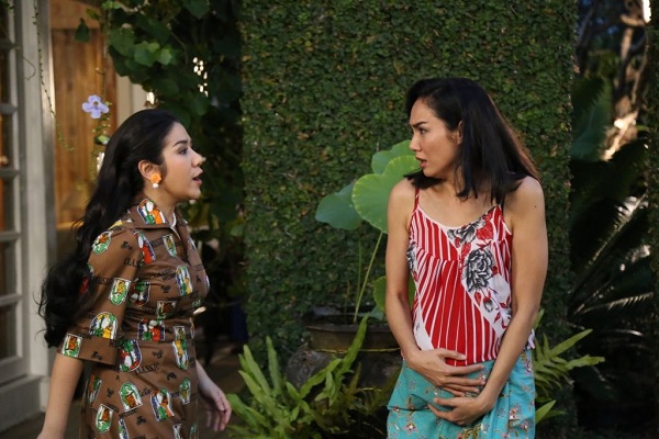 Thấy chiếc bụng lùm xùm của cô bé giúp việc, tôi chưa biết giải quyết thế nào thì anh hàng xóm chạy sang dúi cho 50 triệu kèm lời khẩn cầu-1