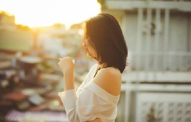 Về nhà mang theo hương nước hoa của người phụ nữ khác, cô vợ đón chồng bằng nụ cười và câu nói cả đời khó quên-1