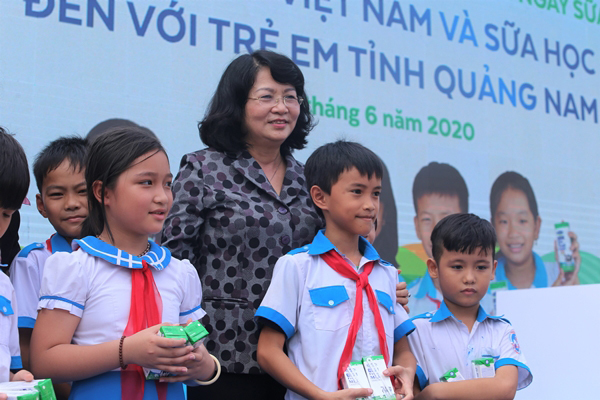 Quảng Nam chính thức triển khai chương trình Sữa học đường-1