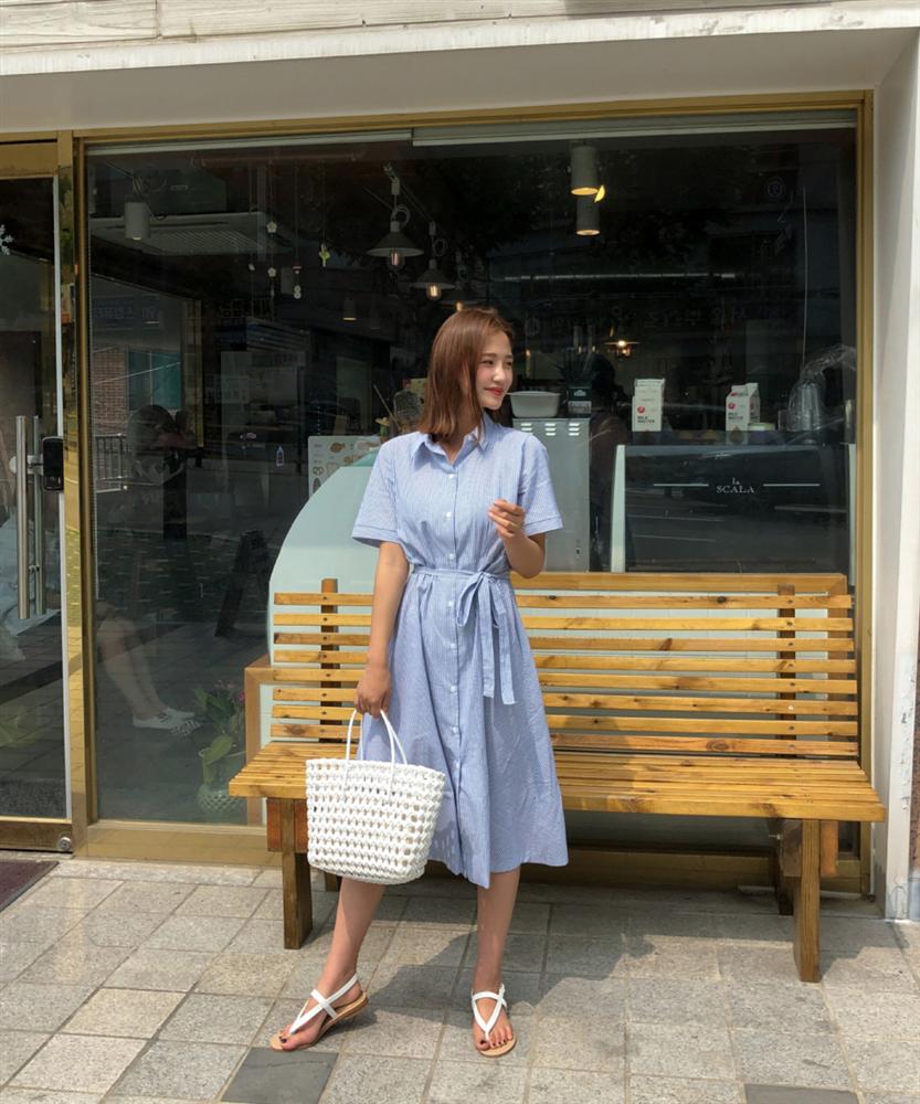 Nắng nóng kinh hoàng, nàng công sở muốn diện váy cho mát thì hãy ưu tiên 5 kiểu thanh lịch và xinh tươi hết ý sau-2