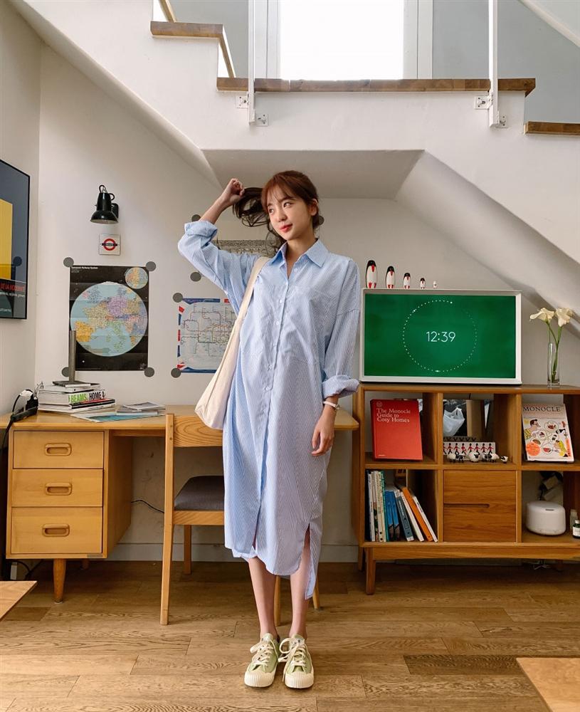 Nắng nóng kinh hoàng, nàng công sở muốn diện váy cho mát thì hãy ưu tiên 5 kiểu thanh lịch và xinh tươi hết ý sau-3