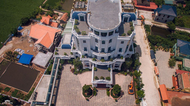 So kè lâu đài đẳng cấp từ Bắc tới Nam, đại gia nào bạo chi nhất?-7