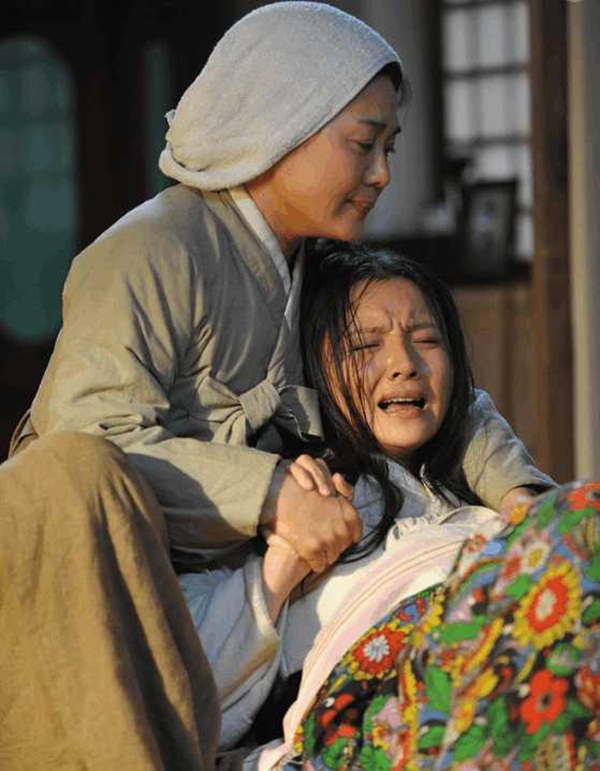Phụ nữ Trung Hoa thời cổ đại khi sinh con cần nước nóng liên tục là vì nó rất lợi hại hay là vì nguyên nhân nào khác?-3