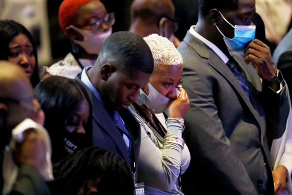 8 phút 46 giây im lặng tại lễ tưởng niệm George Floyd-8