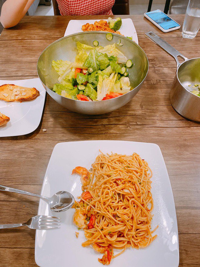 Đăng Khôi, Dương Khắc Linh làm tiệc hoành tráng đãi 2 bà bầu mới và mẹ bỉm Khánh Thi-19