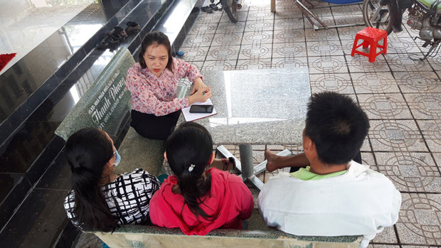 Phụ huynh rơi nước mắt nghe con trai kể chuyện bị thầy giáo dâm ô: Tay chân tôi rụng rời vì tức giận về hành vi của người thầy-2