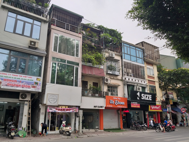 Công an Hà Nội giăng lưới tòa nhà cao tầng, vây bắt kẻ dùng búa đánh nữ chủ quán cà phê ở Bình Thuận-3