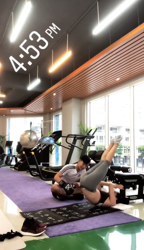 Chi Pu mỗi ngày làm gì để sở hữu đường cong quyến rũ?-8