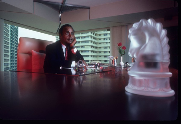 Cuộc chiến tranh giành gia tài của hai anh em tỷ phú Ấn Độ: Huynh đệ tương tàn sau khi cha qua đời, mỗi người một số phận trái ngược nhau-4