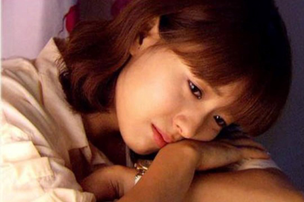 Chuyện tình của cô gái có khuôn mặt kì lạ nhưng vẫn được người yêu kém 4 tuổi yêu chiều hết mực và cái kết cực bất ngờ-4