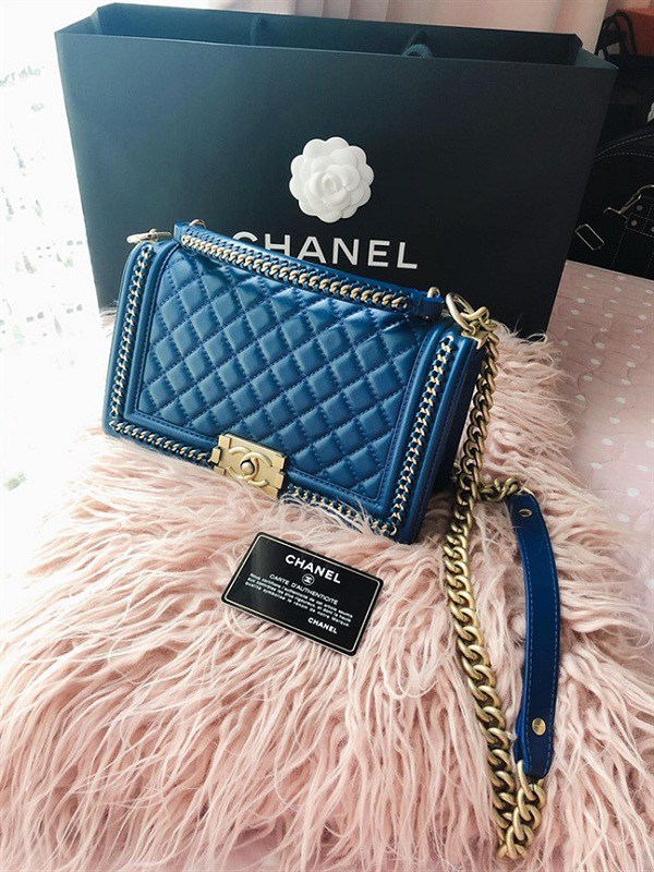 Từng phải thanh lý đồ hiệu để làm MV, Hòa Minzy giờ đã tậu ngay chiếc túi 350 triệu đồng-10