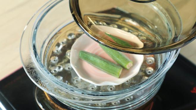 Ghét ăn rau, được vợ nấu đậu bắp cho như thế này chồng con chén sạch ngay lập tức-6