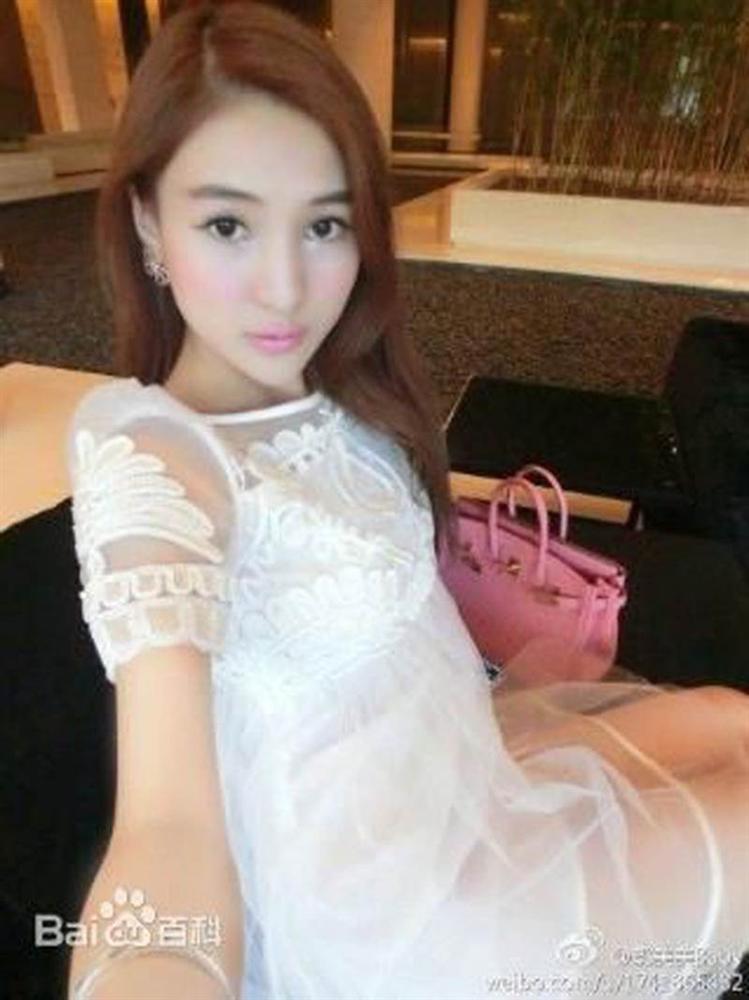 Cuộc sống của hot girl nóng bỏng sau 5 năm ngồi tù vì cá độ, bán dâm giờ ra sao?-2