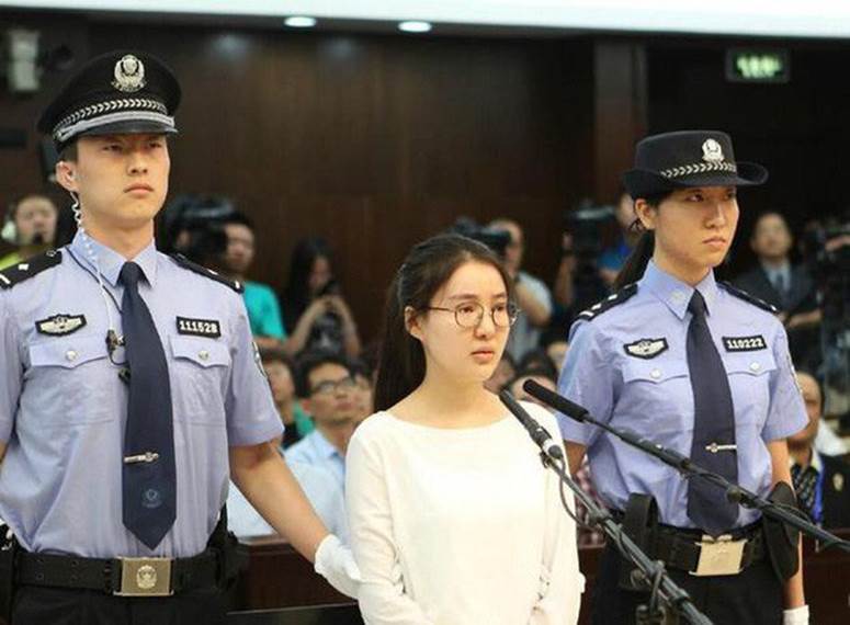 Cuộc sống của hot girl nóng bỏng sau 5 năm ngồi tù vì cá độ, bán dâm giờ ra sao?-6