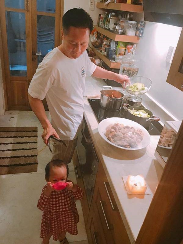 3 mỹ nhân lấy đại gia hơn tuổi: Nhìn cuộc sống trong biệt thự tiền tỷ khiến ai cũng mơ-5