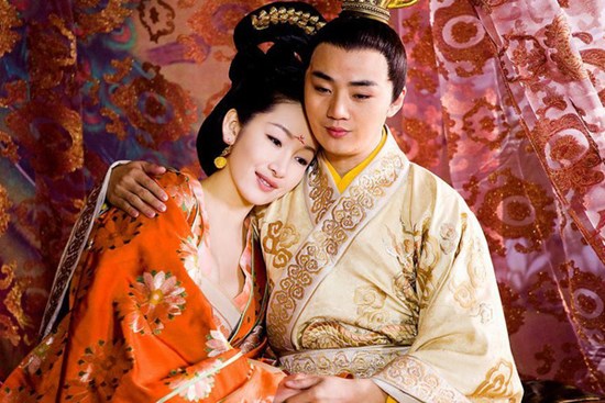 Vị hoàng hậu vì 