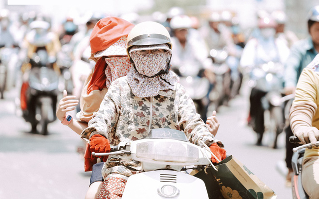 Hà Nội tuần này nóng mãi không thôi, nền nhiệt trên 39 độ, cảnh báo nguy cơ kiệt sức, đột quỵ-1