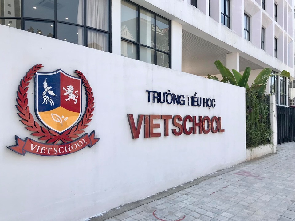 Vụ việc phụ huynh Trường tiểu học Vietschool phản đối chính sách học phí: Nhà trường chính thức phản hồi-1