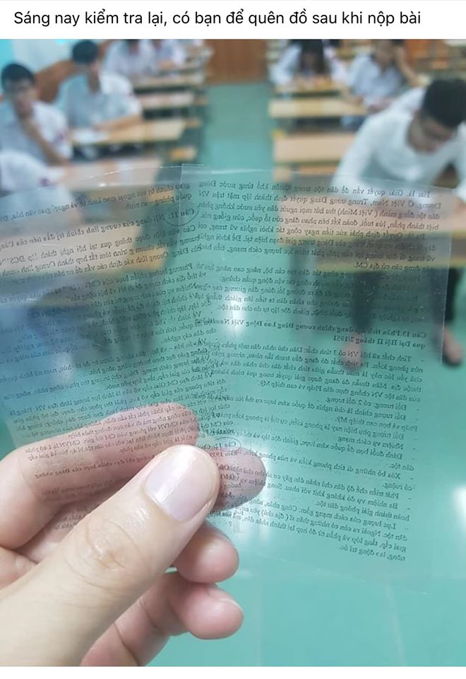 Học sinh để quên đồ sau giờ kiểm tra, thầy giáo cầm lên mà ngỡ ngàng: Quay cóp tinh vi như này chắc IQ phải cao ngất ngưởng-1