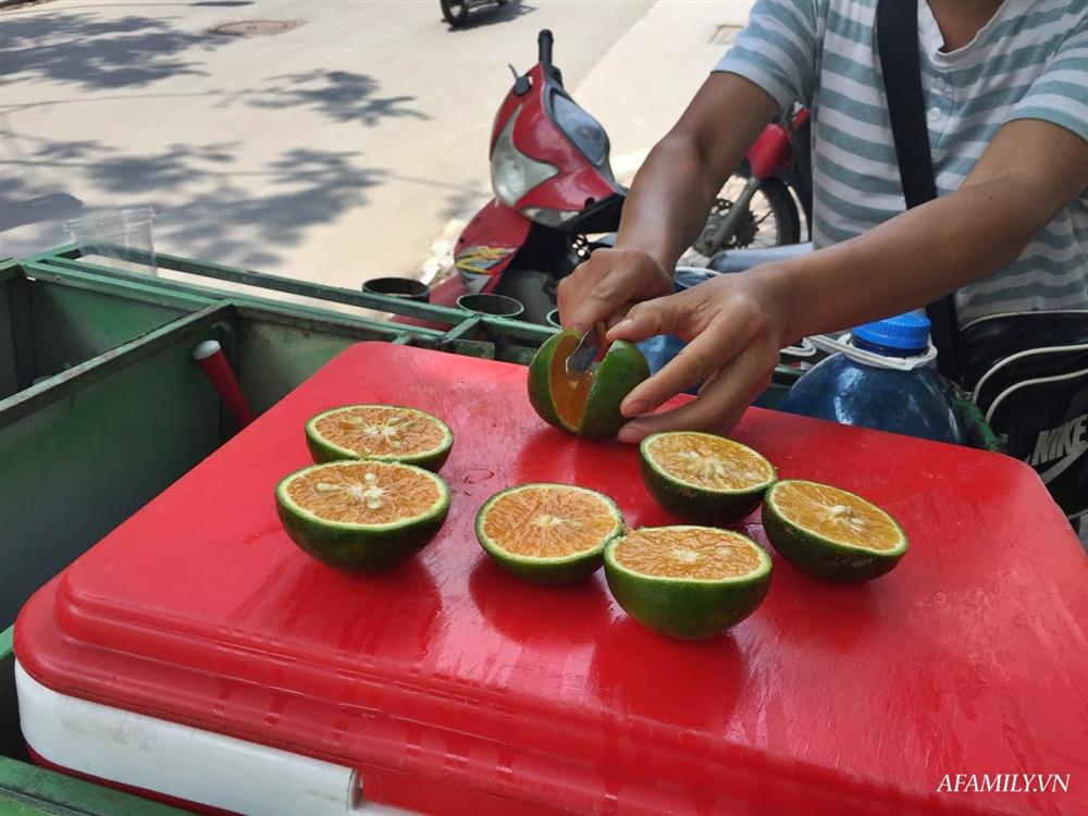 Nắng như thiêu đốt, đồ uống giải nhiệt giá rẻ đắt khách thu về bạc triệu mỗi ngày-4