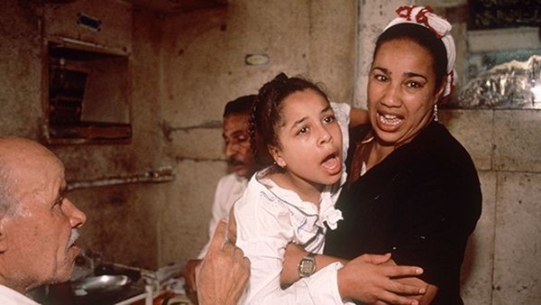 Ai Cập: 3 bé gái bị cha đẻ lừa đưa đi tiêm vắc xin phòng Covid-19 để cắt âm vật-2