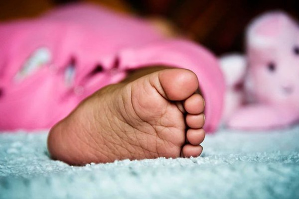 Ấn Độ: Bé sơ sinh 4 tháng tuổi bị xâm hại đến chết ngay trong đám cưới bởi sai lầm của cha mẹ-1