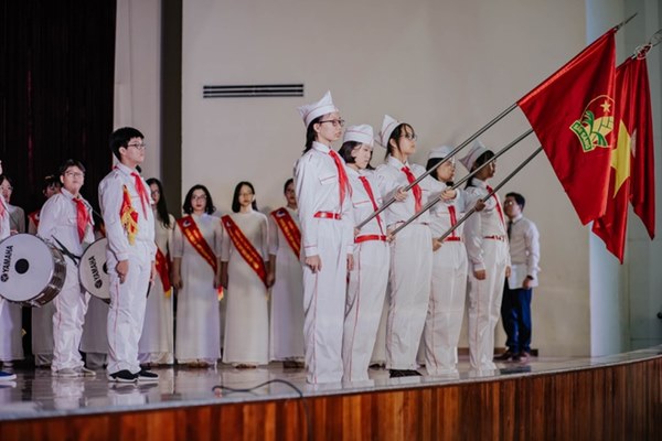 Trường đầu tiên cho học sinh nghỉ hè-2