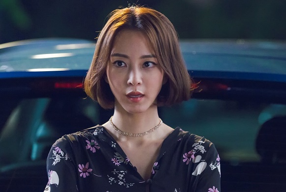 Thấy con khóc chồng không dỗ lại cằn nhằn ăn với trông con không xong, tôi ném bình sữa xuống tuyên bố một câu anh hết hồn-1