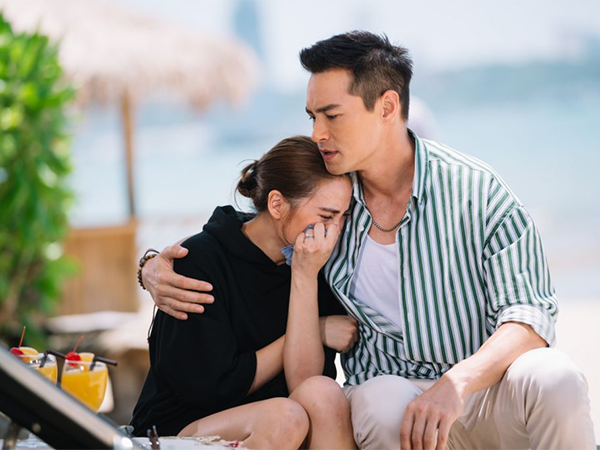 Hai năm chuẩn bị cho kế hoạch rời bỏ chồng, nhưng tôi vừa đưa đơn ly hôn thì chồng liền quỳ xuống và đưa ra một điều kiện đầy cám dỗ-1