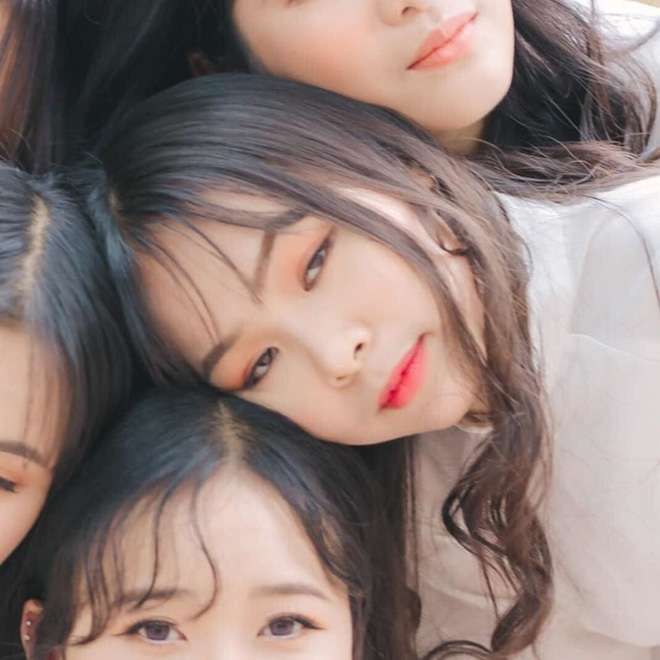 Bộ ảnh kỷ yếu dìm hàng xấu đồng đều nhưng thu về hơn 60.000 lượt like-14