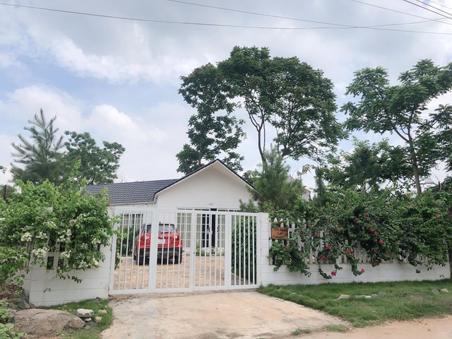 Mê mẩn khu vườn ngập tràn hoa lá của Khánh Thi, Duy Nam, Mai Ngọc-2