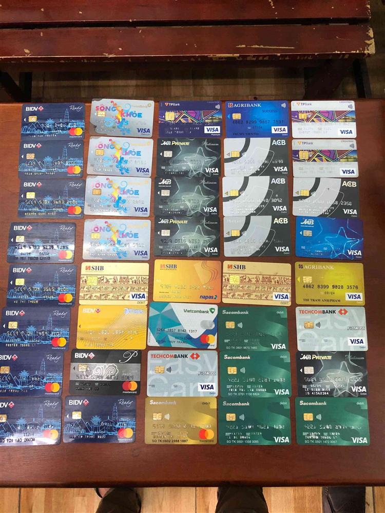 Đường dây lừa đảo 120 tỷ đồng: Chuyển 3,9 tỷ cho trai tây dù chỉ quen qua mạng-6