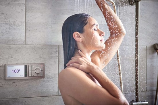 Đây là kiểu tắm cực nguy hiểm trong mùa hè: Đem lại cảm giác thoải mái nhưng tàn phá sức khỏe rất nhanh, thậm chí gây tai biến, đột quỵ