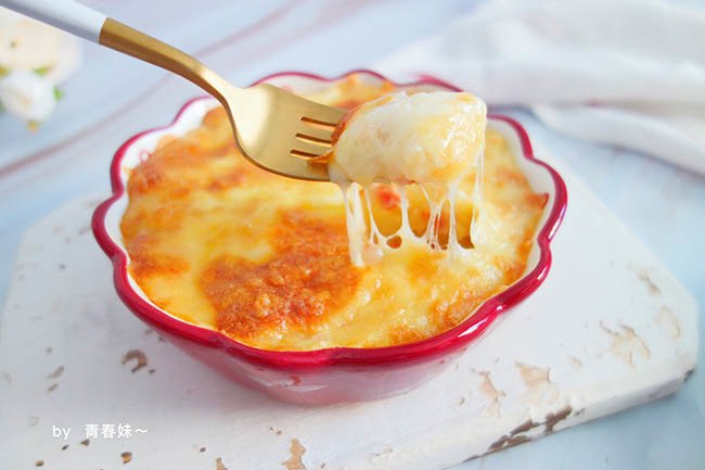 Con thèm khoai tây, mẹ làm ngay món nướng còn ngập tràn cả phô mai ai ăn cũng thích-9