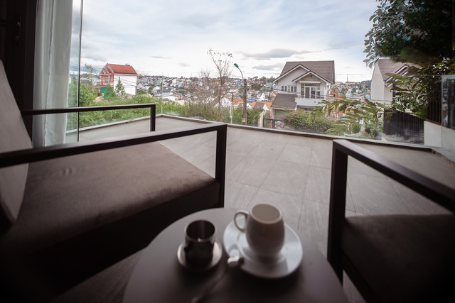 Biệt thự con trai thiết kế tặng bố mẹ dưỡng già ở Đà Lạt đẹp như trời Âu”-13