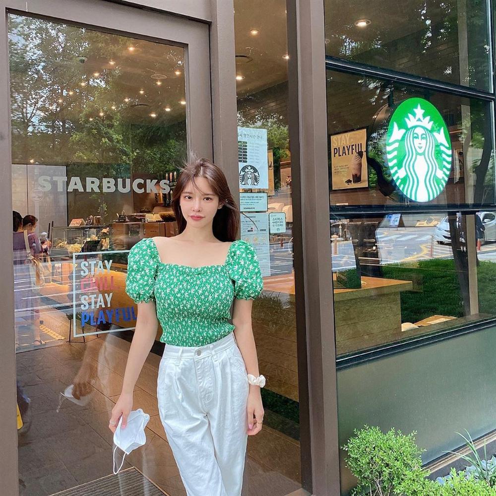 Theo các chuyên gia: Mùa Hè cứ diện trang phục mang 4 tông màu này thì ai cũng trẻ trung và hút ngàn like khi lên hình sống ảo-2