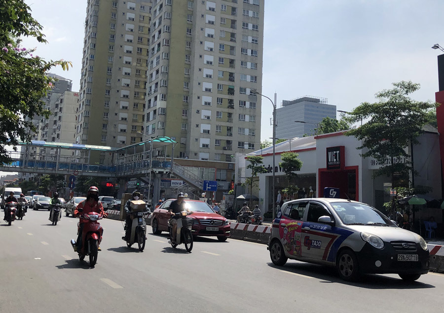 Giá xăng giảm từ lâu, taxi không chịu giảm giá-3