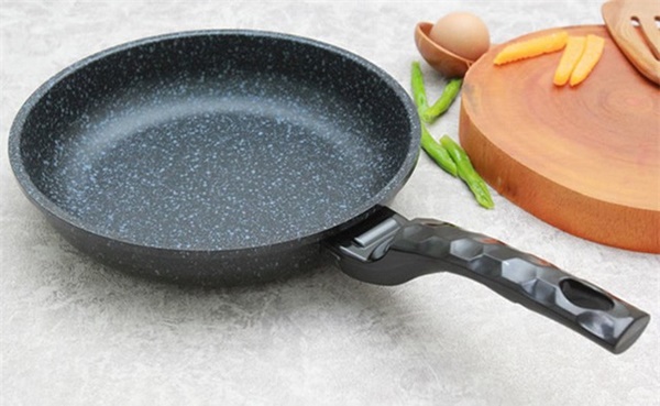 Mua chảo chống dính về đừng bỏ qua thao tác này trước khi đun nấu-7