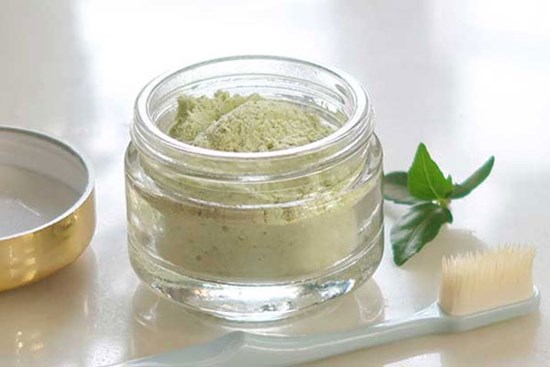 Tẩy trắng răng bằng mẹo nhỏ dễ ợt với 10 ngàn đồng