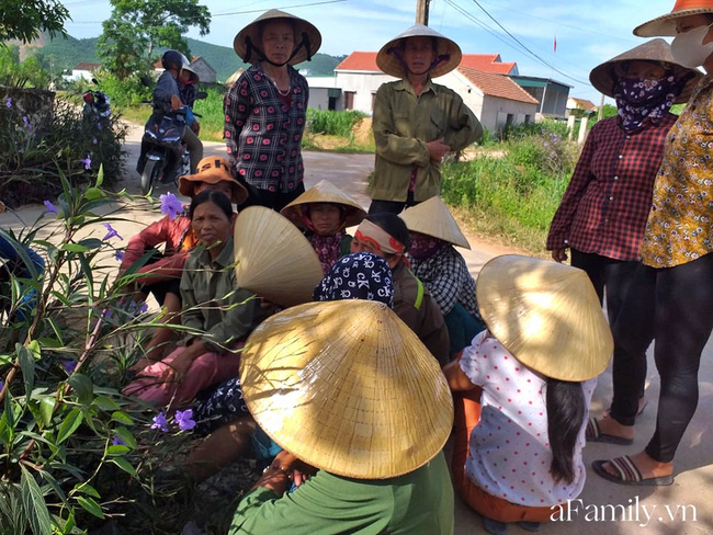 Vụ bé trai 5 tuổi bị trói 2 tay tử vong trong căn nhà hoang: Triệu tập thêm một nam sinh lớp 11-2