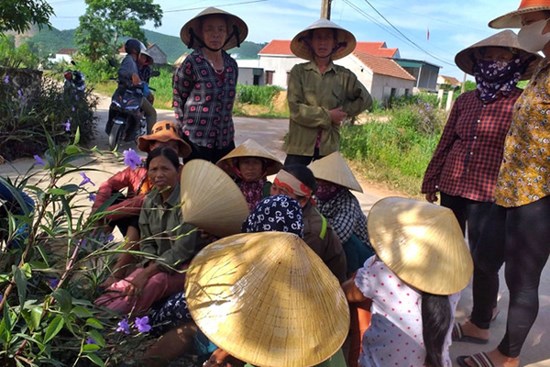 Vụ bé trai 5 tuổi bị trói 2 tay tử vong trong căn nhà hoang: Triệu tập thêm một nam sinh lớp 11