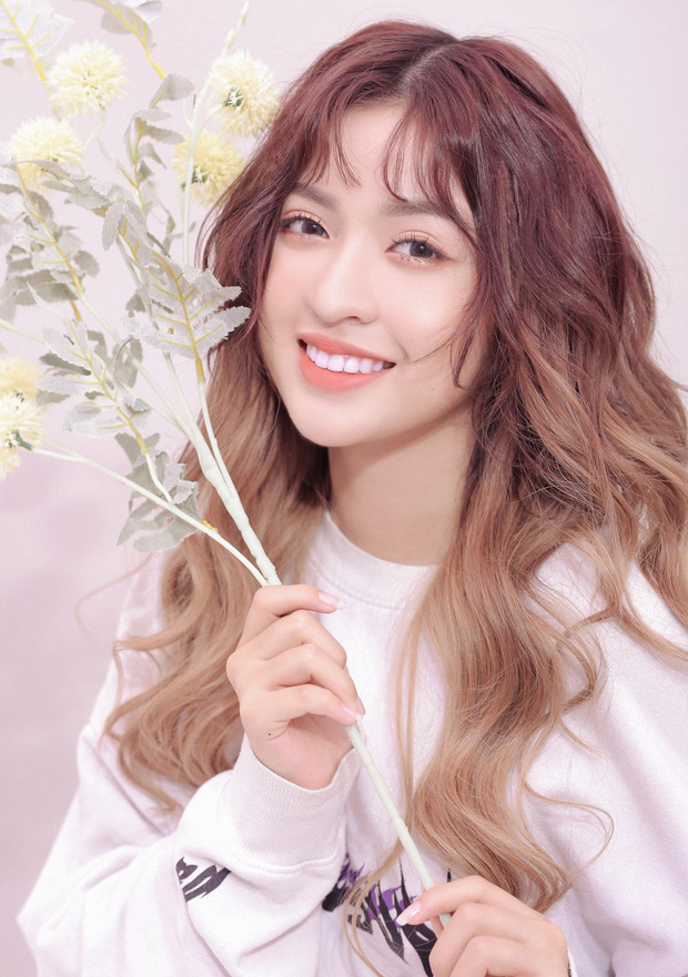 Hotgirl trứng rán bị bóc mẽ ảnh tự đăng khác xa ảnh được tag-6