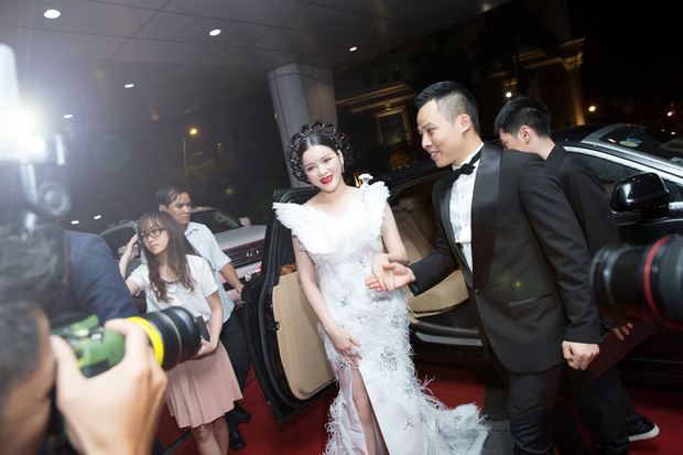 Sao Vbiz khẩu chiến cực căng: Vũ Khắc Tiệp 2 lần gây xôn xao, riêng Ngọc Trinh chẳng ngần ngại nói câu này-4